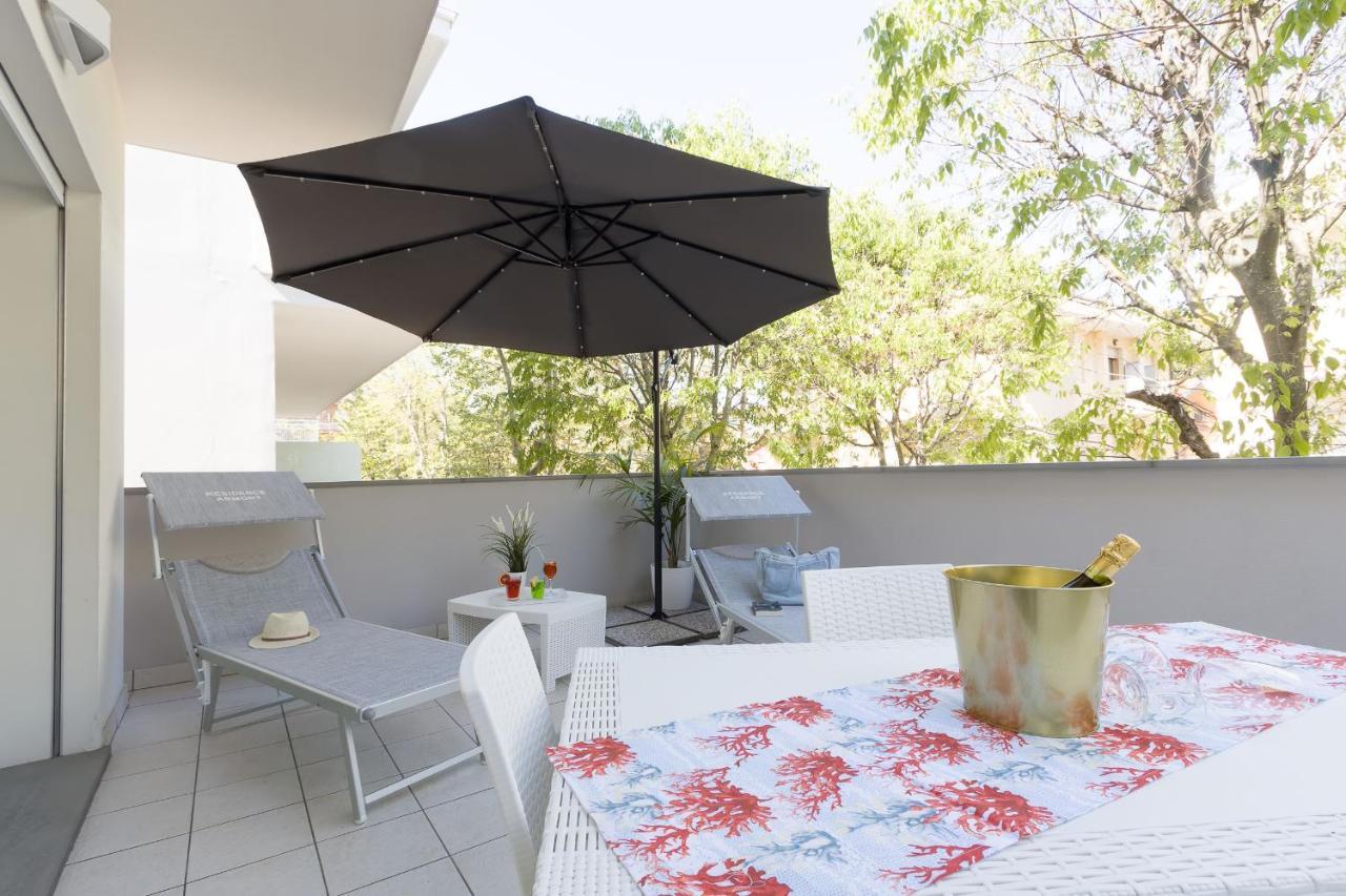 Residence Armony มิซาโน อาดรีอาติโก ภายนอก รูปภาพ