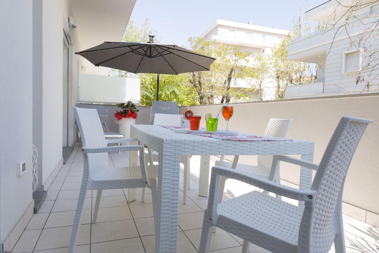 Residence Armony มิซาโน อาดรีอาติโก ภายนอก รูปภาพ