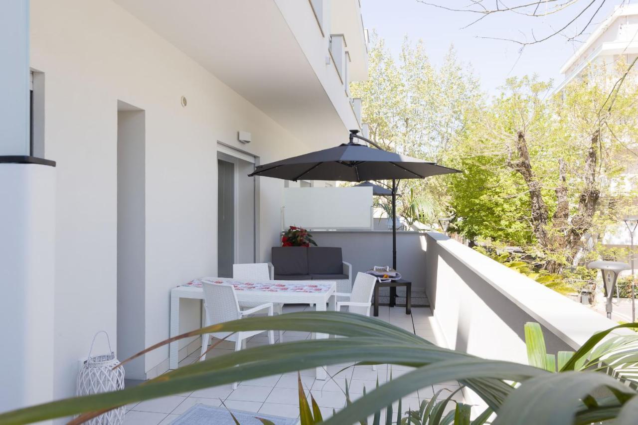 Residence Armony มิซาโน อาดรีอาติโก ภายนอก รูปภาพ
